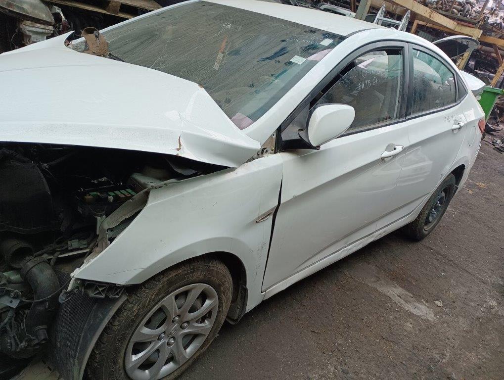 MUñON Hyundai ACCENT RB 2012  USADO  EN DESARME